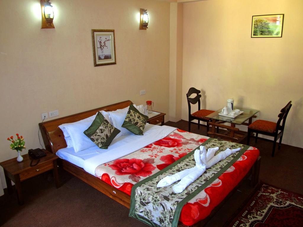Hotel Alpine Crest กังต็อก ภายนอก รูปภาพ